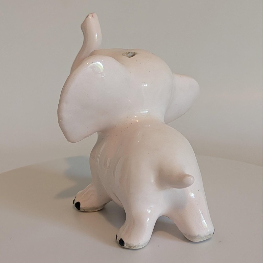 Vintage Pink Elephant Salt And‎ Pepper Shakers Anthropomorphic - Picture 10 of 16